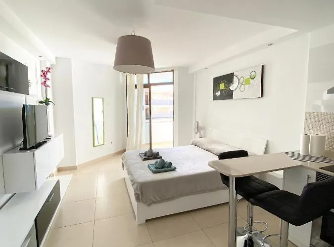 Aloha Summerland Vip Sea & Pool View Lägenhet