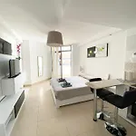 Aloha Summerland Vip Sea & Pool View Apartamento